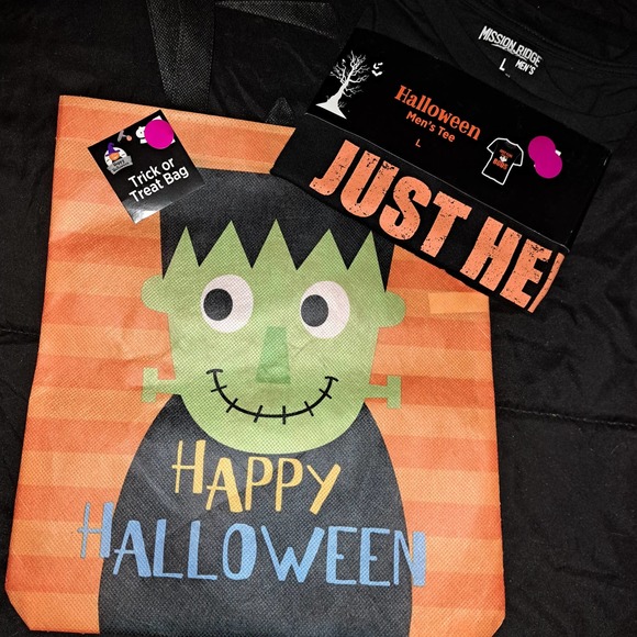 Halloween SALE! NWT- Sz L - Just Here for the Boos T-shirt with Bag - Picture 8 of 8